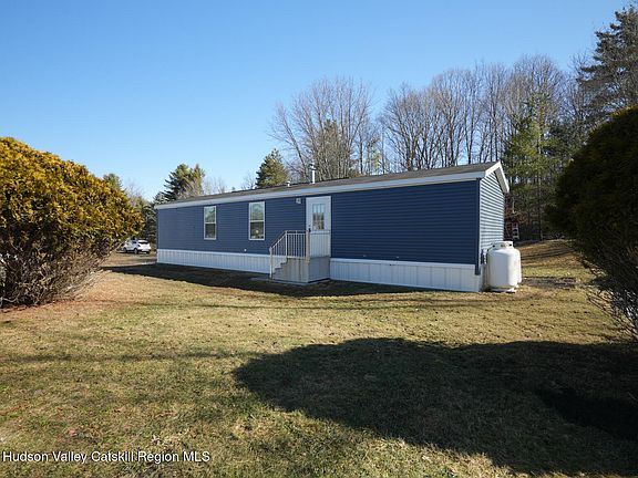 2nd image of 24 Birch Way