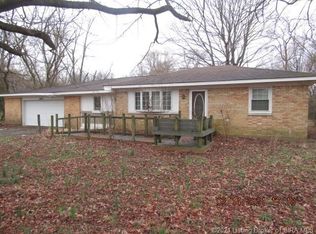 3 Mockingbird Cir, Jeffersonville, IN 47130