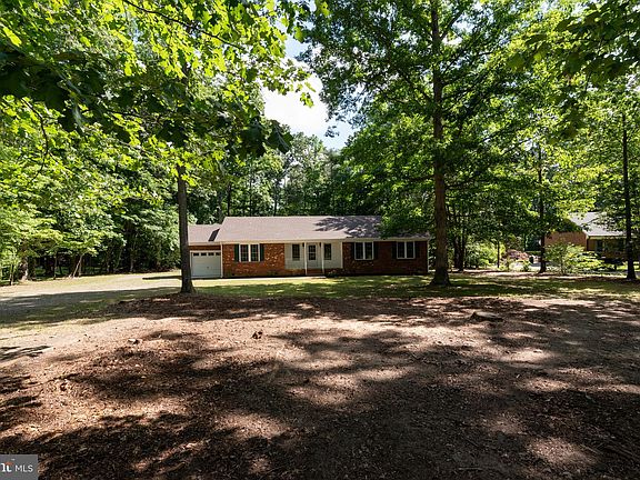 5th image of 14445 Farmer Dr