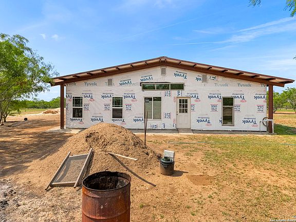5th image of 527 County Road 334