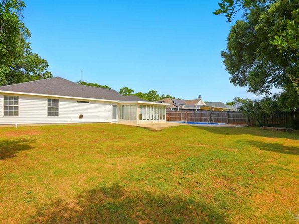 2418 La Lar Ln, Pensacola, FL 32534