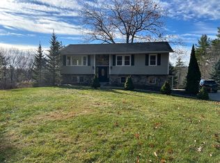 6 Partridge Dr #B, Wolfeboro, NH 03894