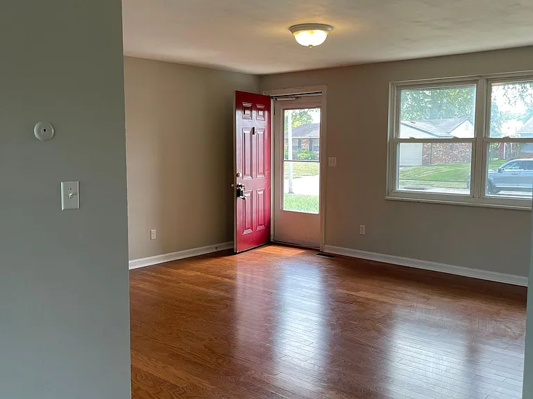 7883 Sebring Dr — Photo 10