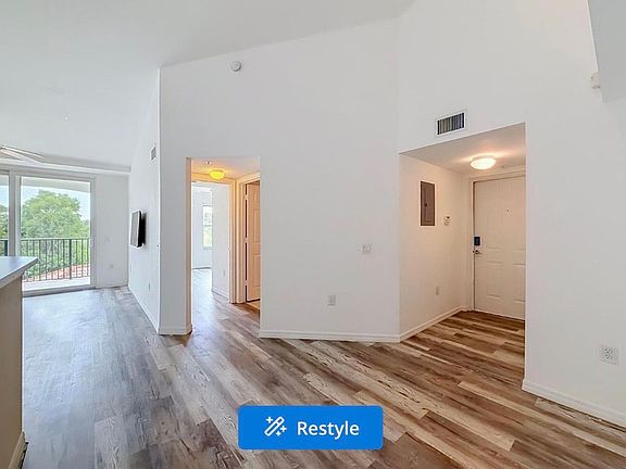5th image of 1119 Villa Cir #1119