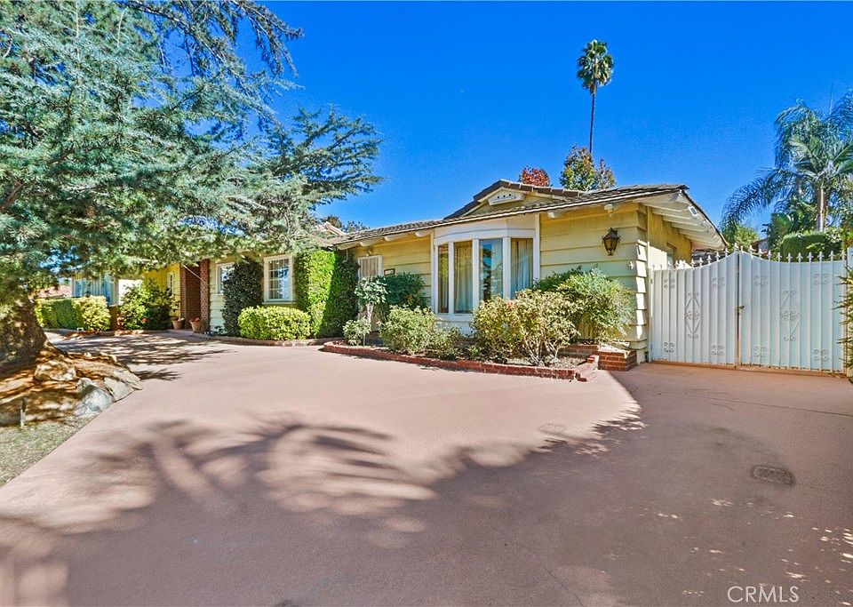 1st image of 822 S Montezuma Way