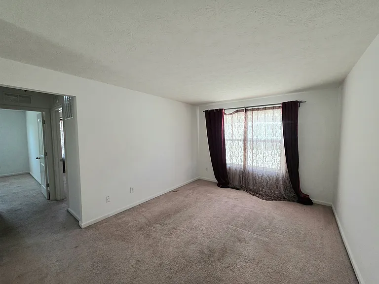 2313 Shadow Bend Dr — Photo 9