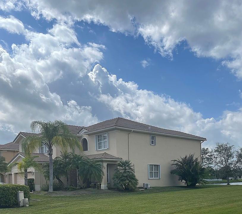 1st image of 1025 Amethyst Dr SW