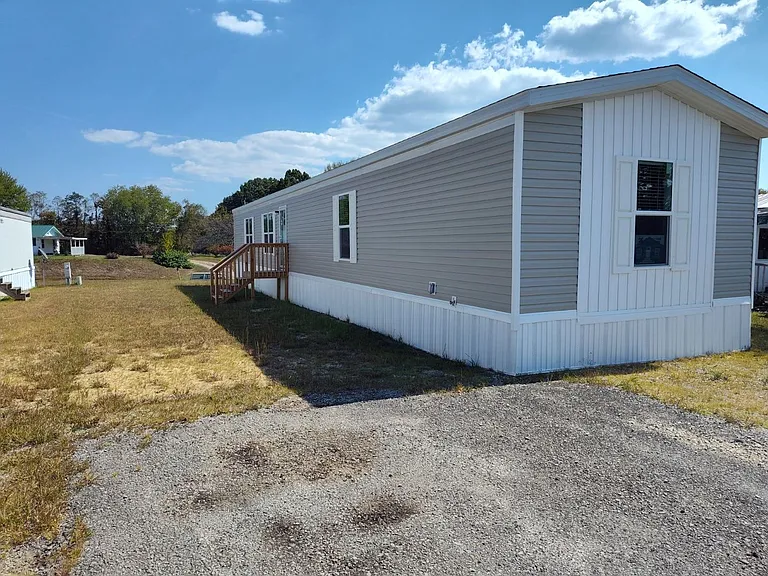 1565 State Highway 801 N — Photo 23