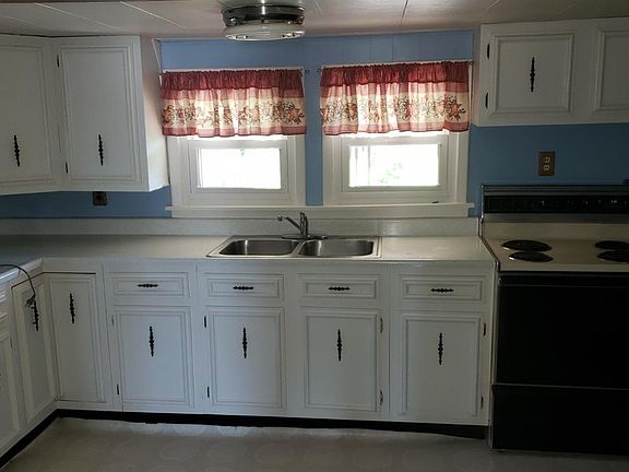 5th image of 227 W 27th St Lot 3