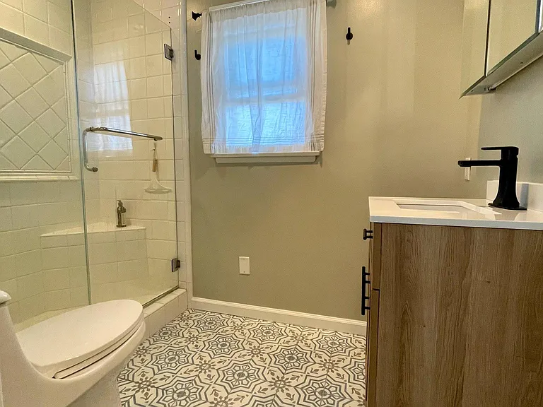 308 Encino Ln #A — Photo 9