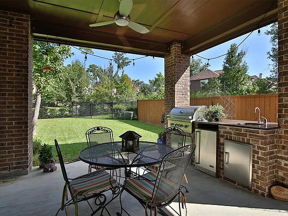 4th image of 78 S Almondell Cir