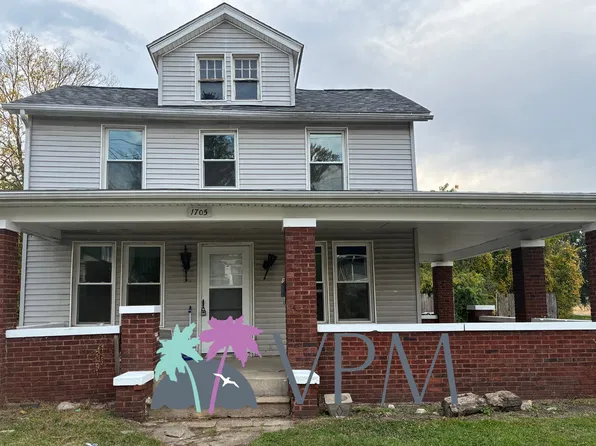 1705 Caroline St, South Bend, IN 46613