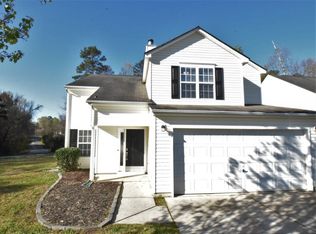 7807 Montbrook Dr, Charlotte, NC 28214