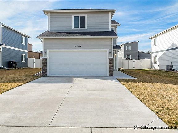2nd image of 1530 Alyssaelaine Dr
