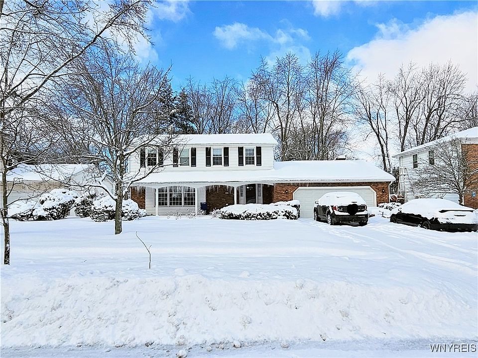 1st image of 131 Chaumont Dr