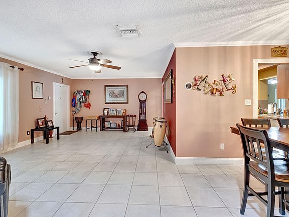 3rd image of 8010 NW 103rd Avenue