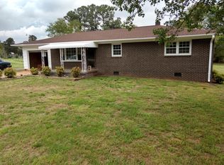 1261 Campton Rd, Inman, SC 29349