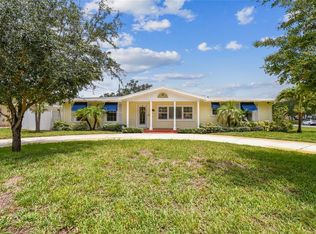 1300 Farragut Dr N, Saint Petersburg, FL 33710