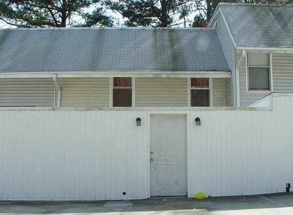 2nd image of 4306 Idlewood Ln
