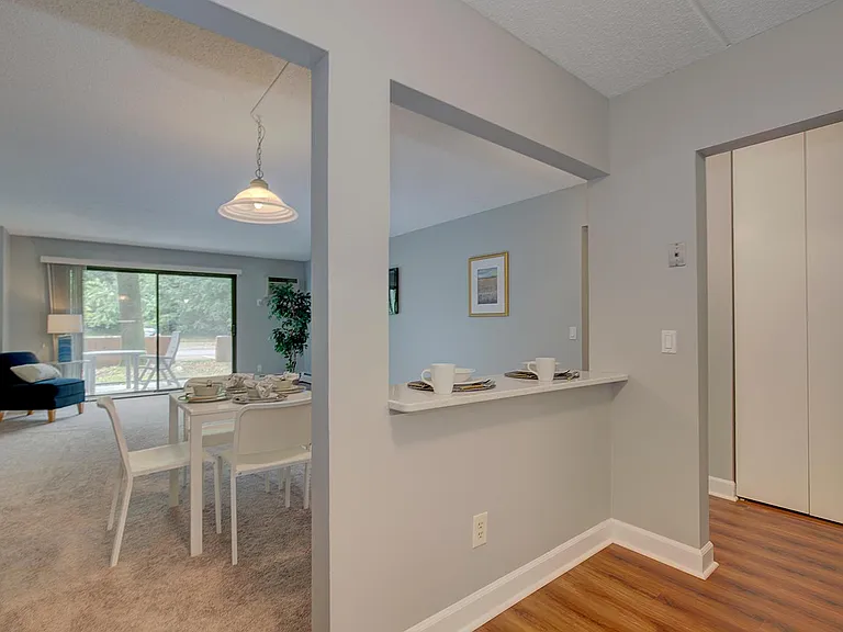 10531 Cedar Lake Rd #213 — Photo 33