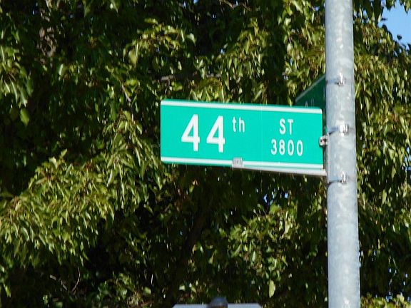 5th image of 3820 44th St
