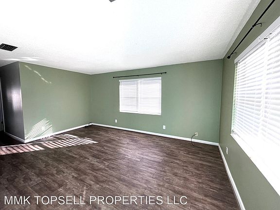 5th image of 231 Poinsettia Dr #11783091