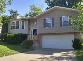 1422 Bristol Place Ct, Arnold, MO 63010