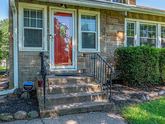2nd image of 2124 Highland Ave