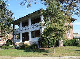 32 Ingalls Rd, Fort Monroe, VA 23651