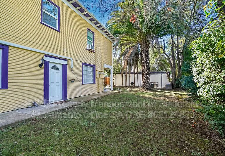 2324 Castro Way — Photo 4