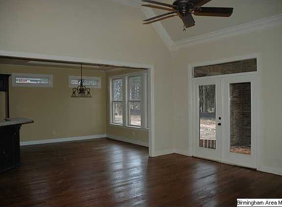 2nd image of 127 Glengerry Dr