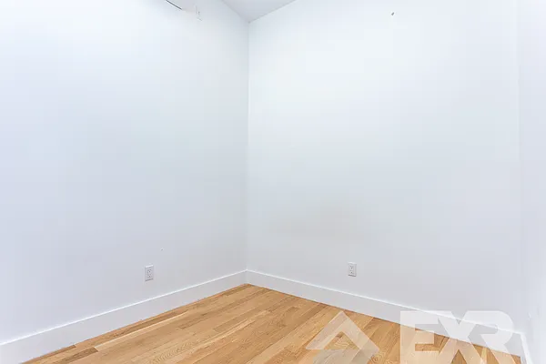 Rented by EXR | media 46