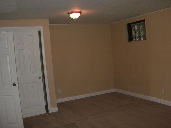Den/Bonus room