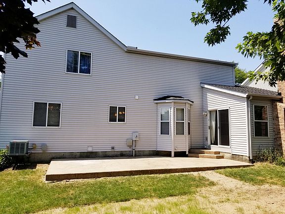 5th image of 945 Brockwell Dr