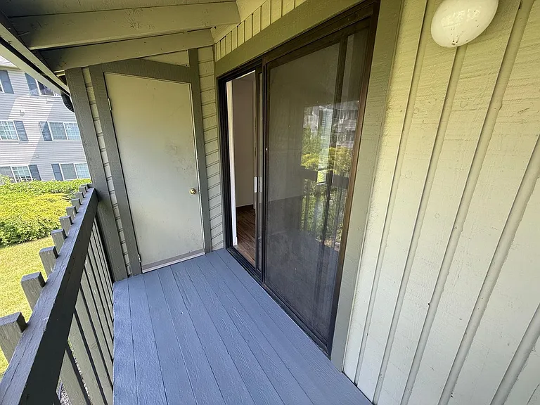 Ironwood Court Apartments — Photo 19