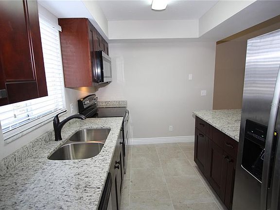 3rd image of 2705 Magdalina Dr APT 2