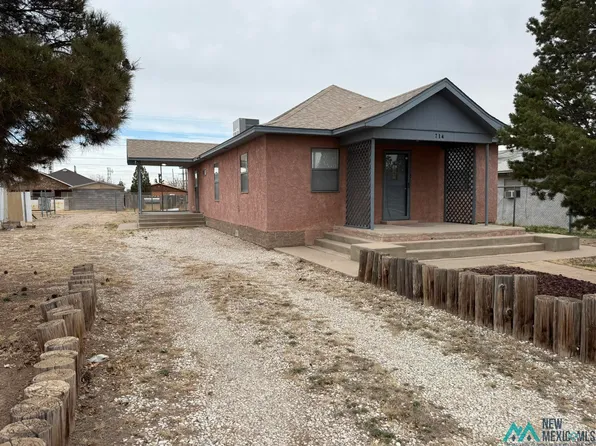 714 & 716 W Champ Clark Ave, Artesia, NM 88210