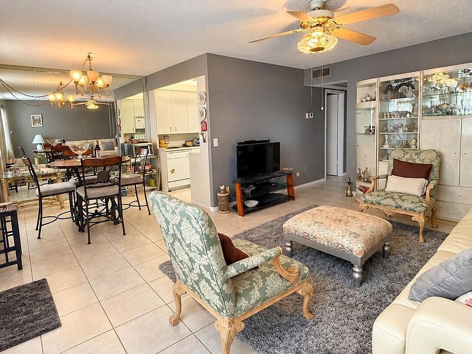 1st image of 3079 EXETER E