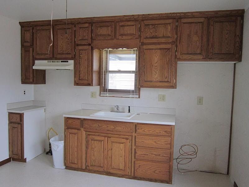 2nd image of 2633 Avenue G
