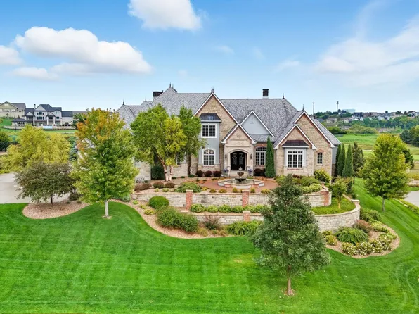 2700 Heartland Dr, Manhattan, KS 66503