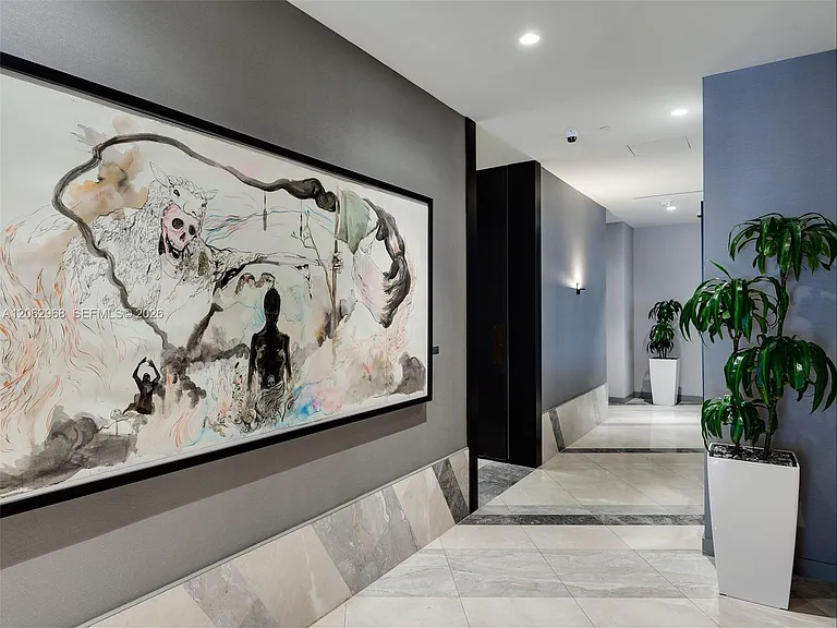 55 SW 9th St #3507 — Photo 17