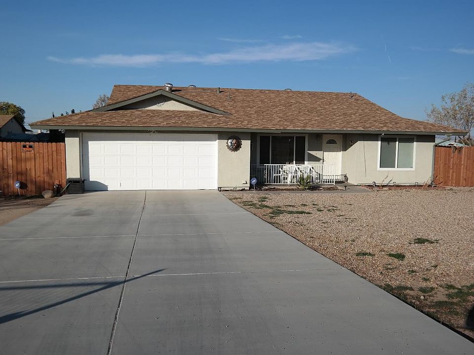 1st image of 15746 Cashew St