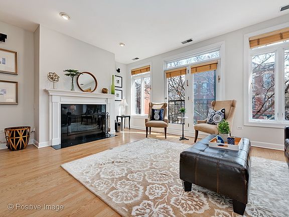 2nd image of 1868 N Sheffield Ave #2