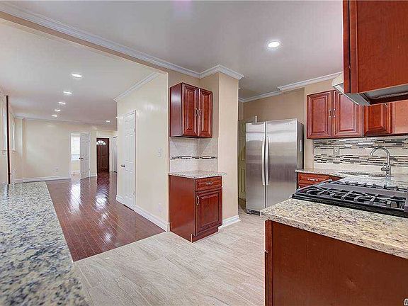 4th image of 88-41 212th Pl