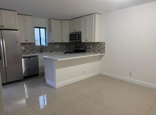 4702 Waterview Cir, Palm Springs, FL 33461