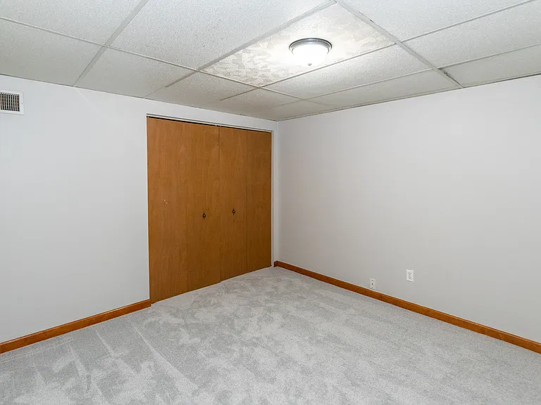 91 Elk Run Dr — Photo 28