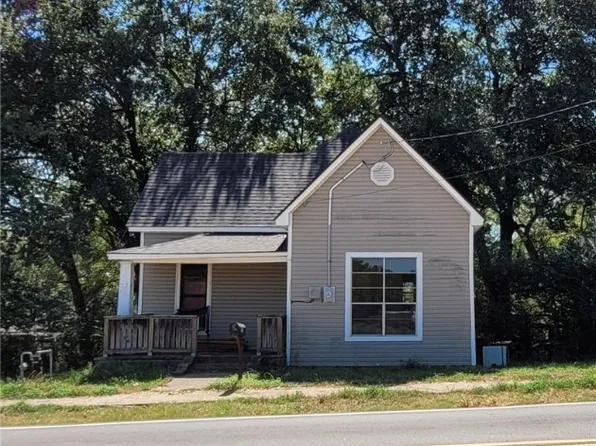 27 W Denver St, Greenwood, AR 72936
