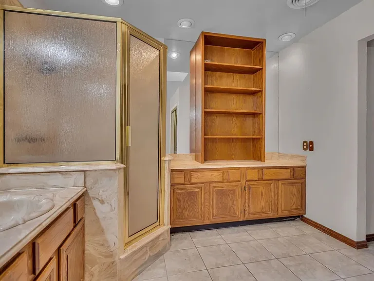 2972 Maydelle Ln — Photo 10