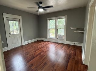415 Park Pl #4, Kalamazoo, MI 49001