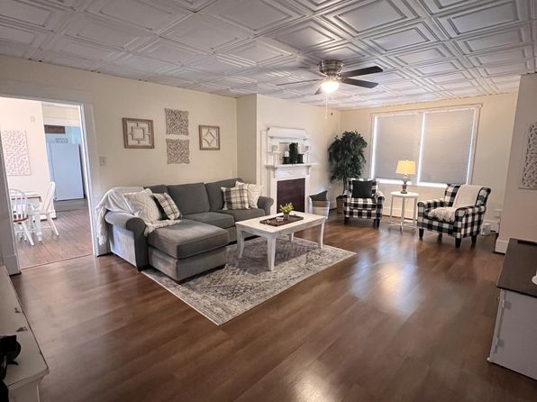 130 E Springdale Ave #1
